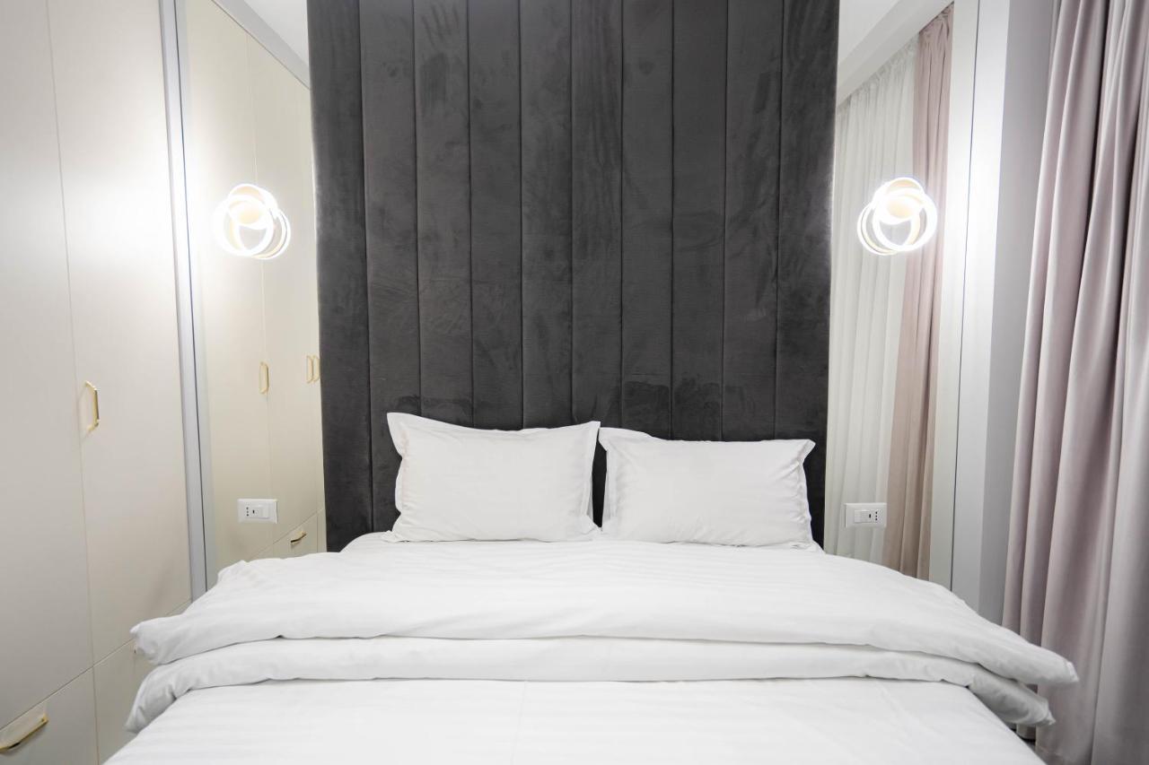 Deluxe Aparthotel Marwell Residence Suceava Exteriör bild
