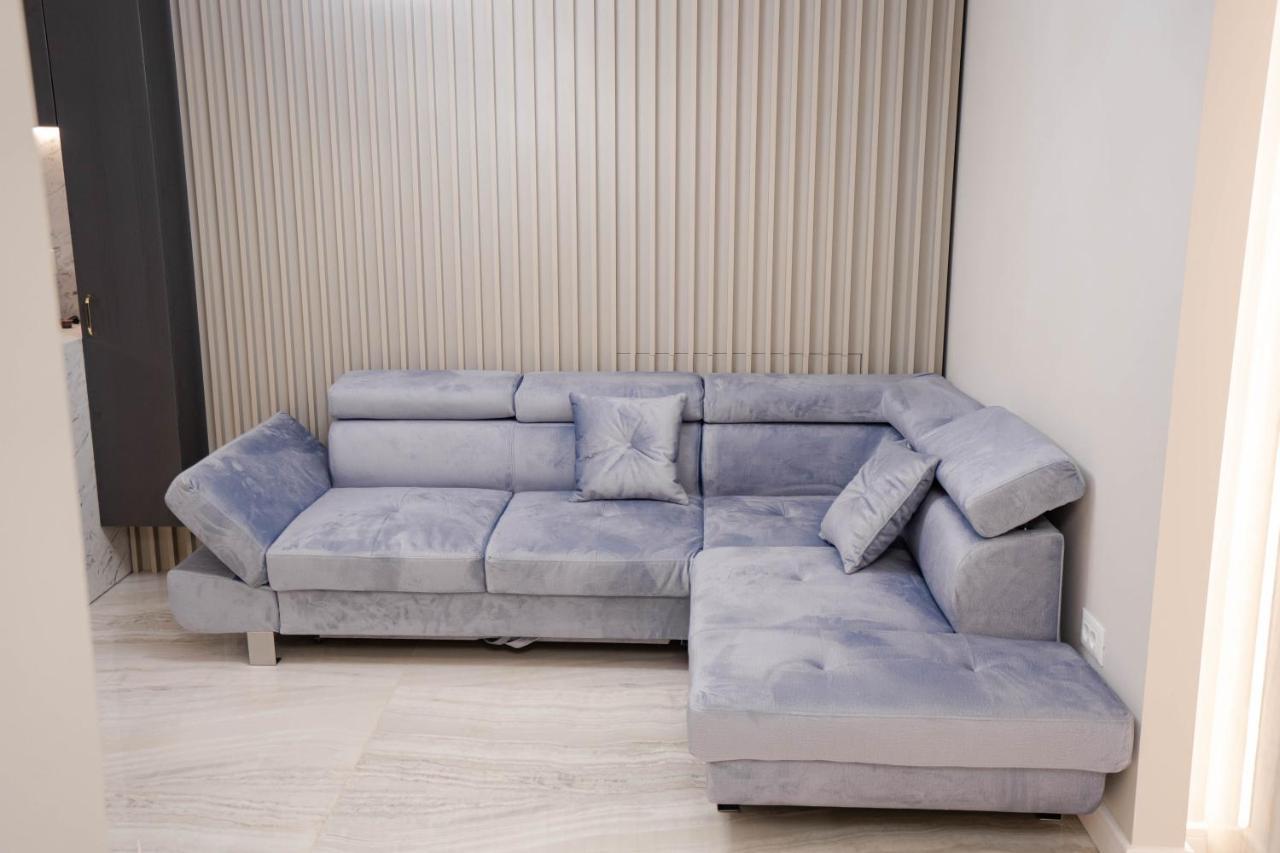 Deluxe Aparthotel Marwell Residence Suceava Exteriör bild